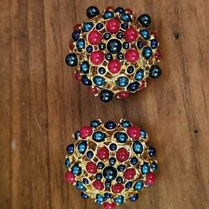Joan Rivers Vintage Clip-on earrings